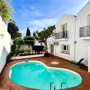 Mercedes Villa